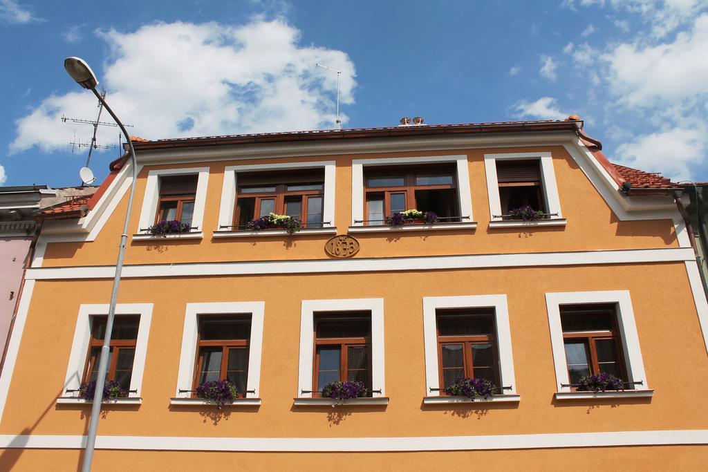 Apartments & Suites Zluta Hruska Plzeň Kültér fotó