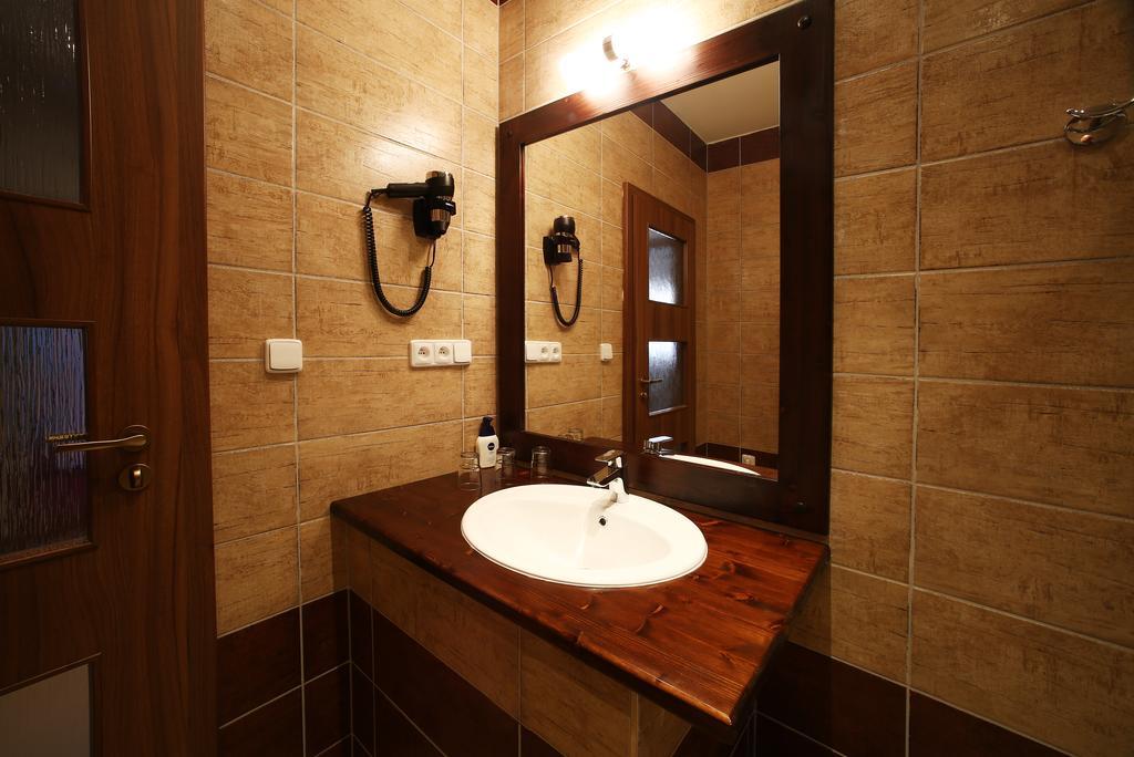 Apartments & Suites Zluta Hruska Plzeň Kültér fotó