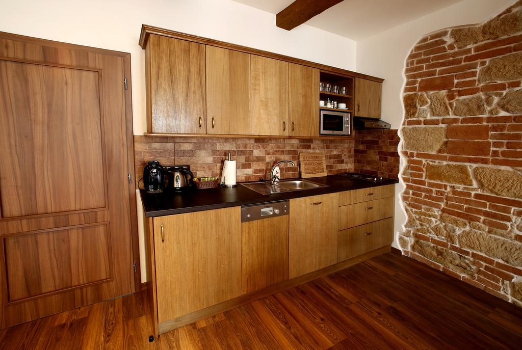 Apartments & Suites Zluta Hruska Plzeň Kültér fotó