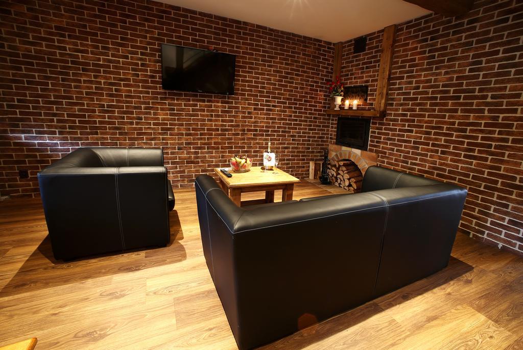Apartments & Suites Zluta Hruska Plzeň Kültér fotó
