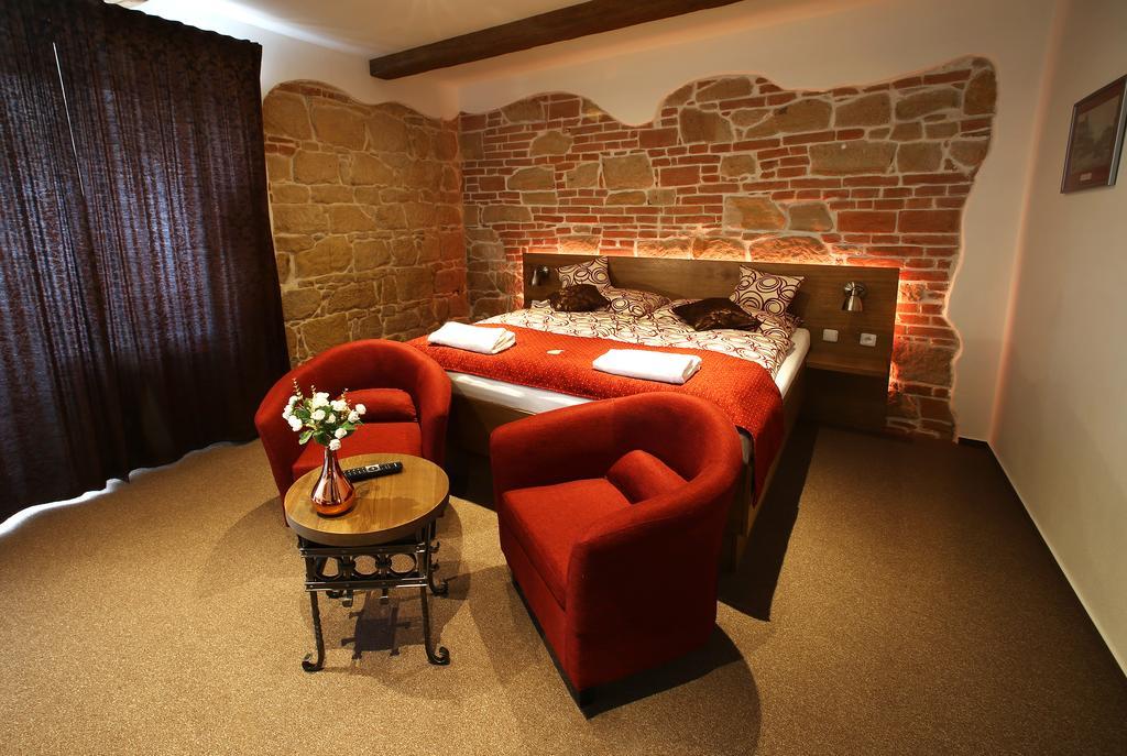 Apartments & Suites Zluta Hruska Plzeň Kültér fotó