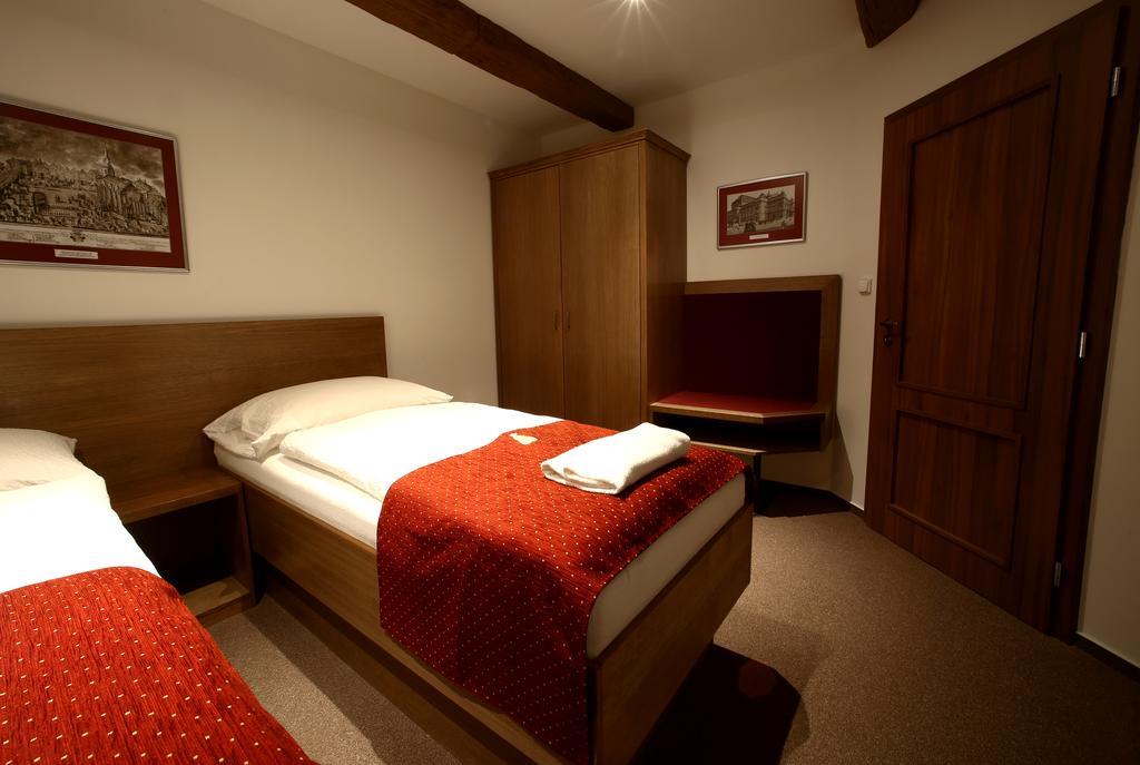 Apartments & Suites Zluta Hruska Plzeň Kültér fotó