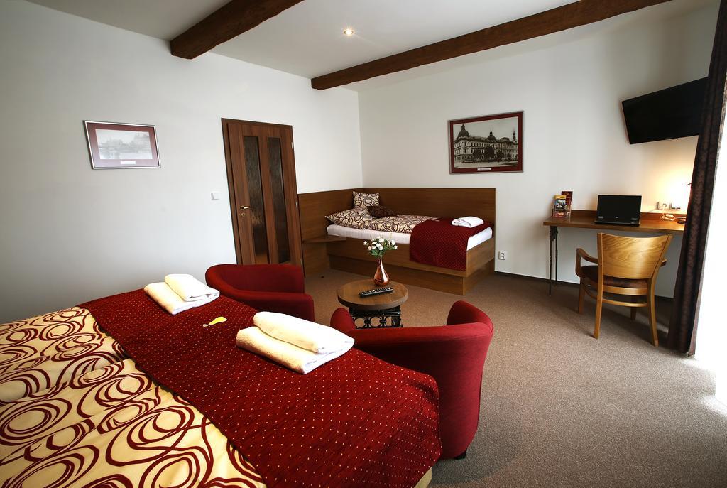 Apartments & Suites Zluta Hruska Plzeň Kültér fotó